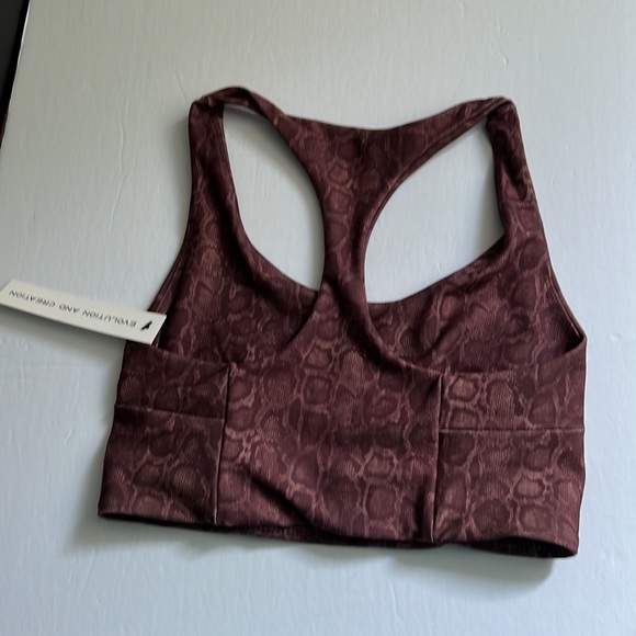 Racerback sports bra - Picture 3 of 4